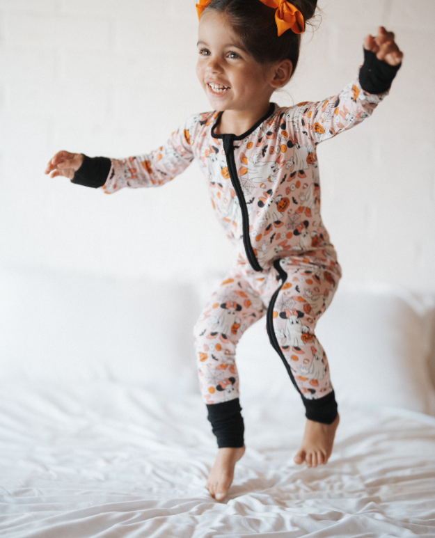 Pink Spooky Slumber | Zippy