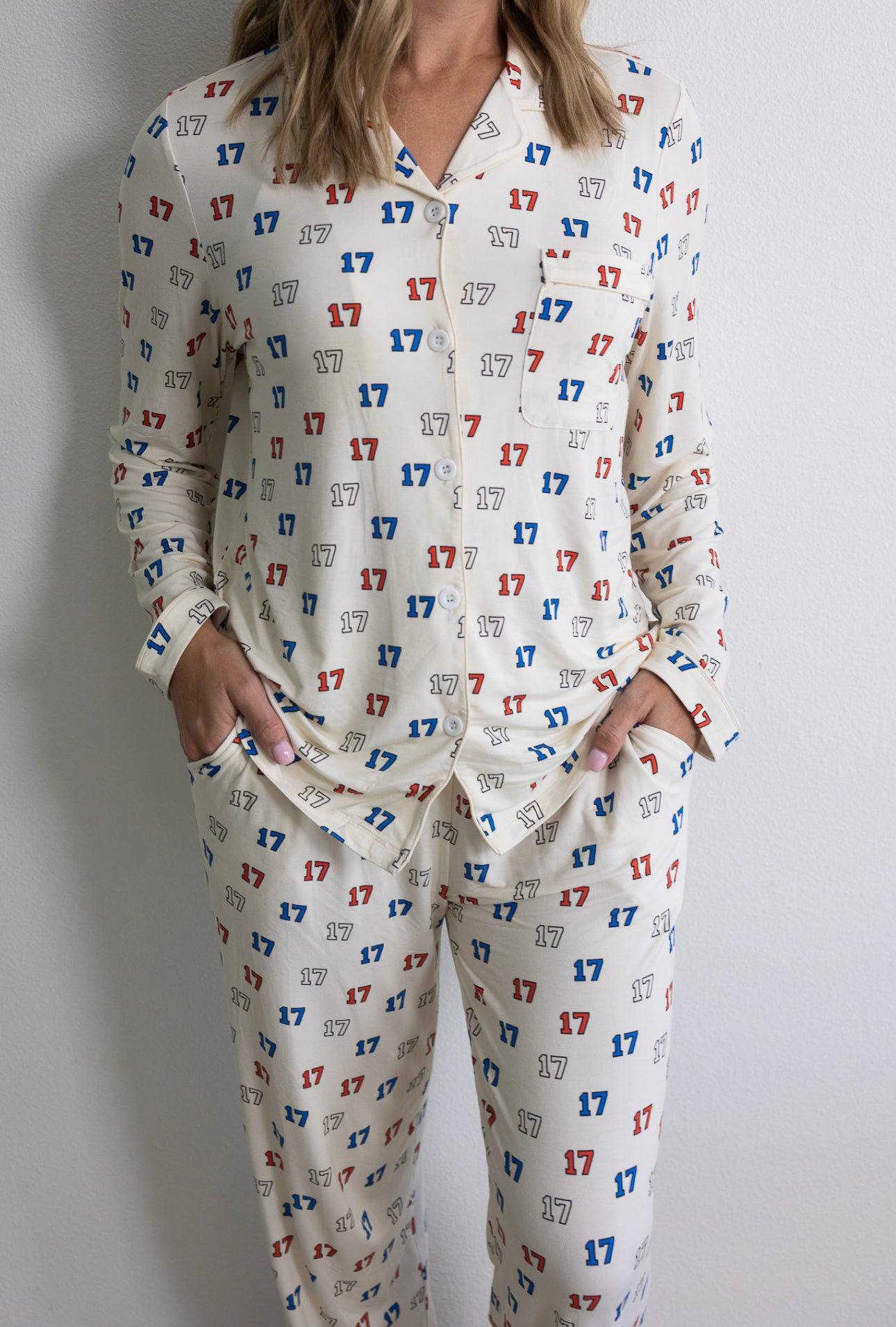 17 Sideline Snuggles Women's Pajama Set